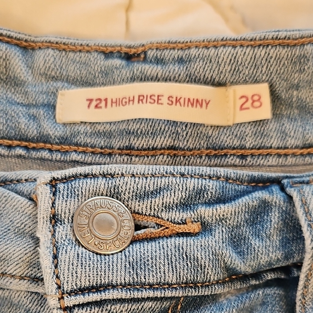 Levi's -721 High Rise Skinny Jeans - Light Blue Denim - Picture 4 of 8